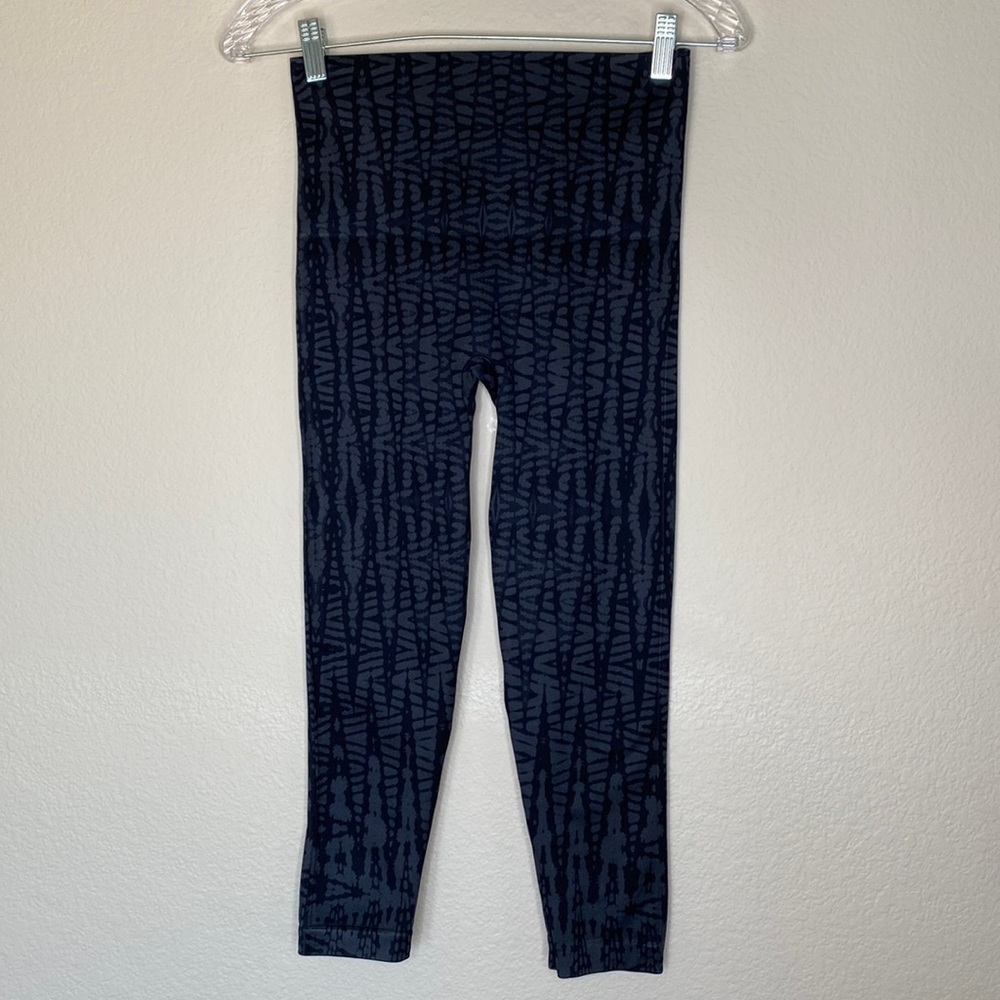 Spanx Look at me now compression leggings Sz large